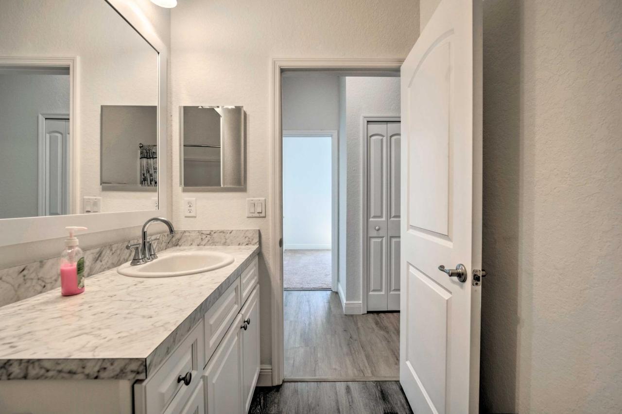 Sleek Tavares Condo 3 Miles To Downtown Exterior photo